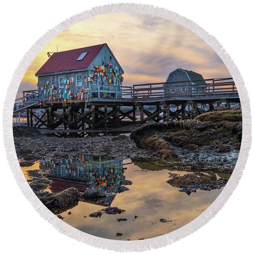 Badgers Island Round Beach Towel featuring the photograph Low Tide Reflections, Badgers Island. by Jeff Sinon