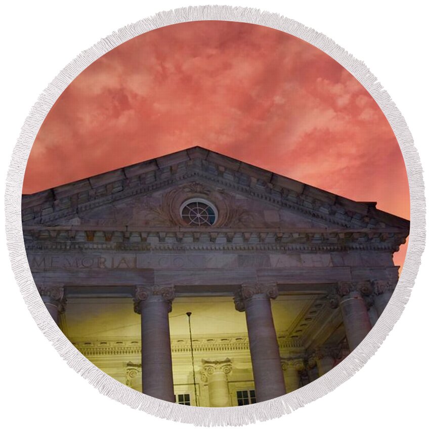 Dc Round Beach Towel featuring the photograph Sunset@Memorial Continental Hall by Bnte Creations