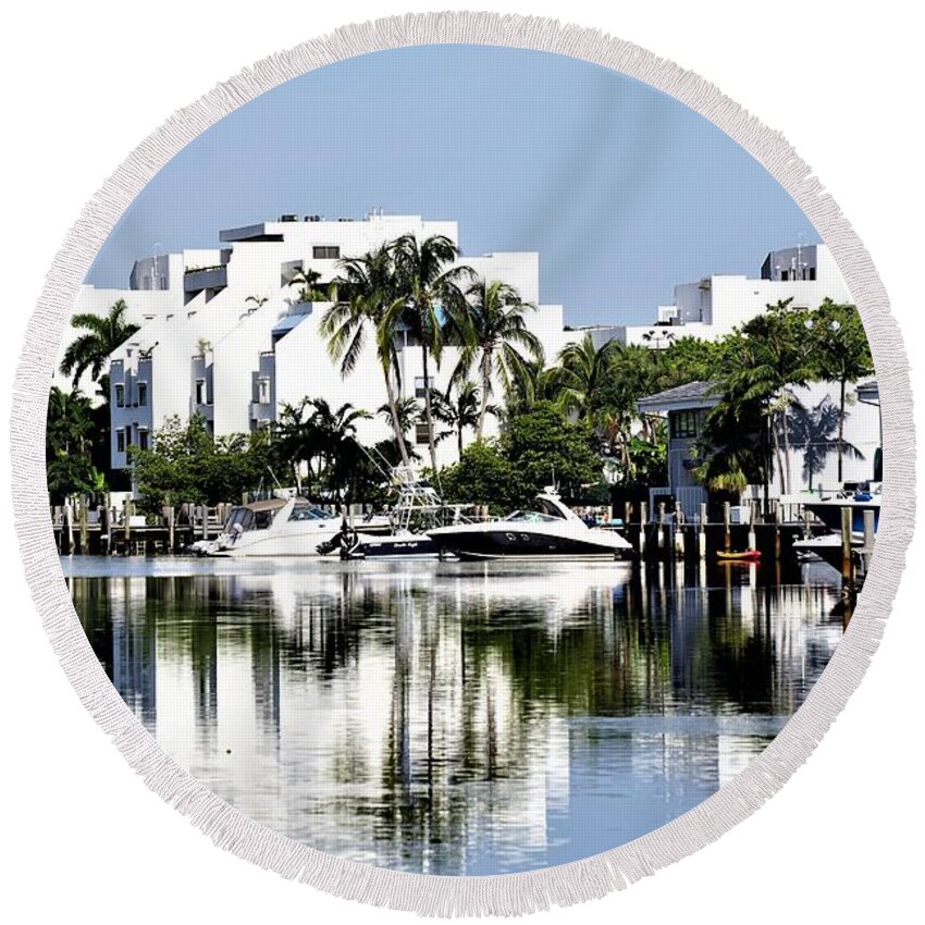 Boats Round Beach Towel featuring the photograph Miami by Merle Grenz