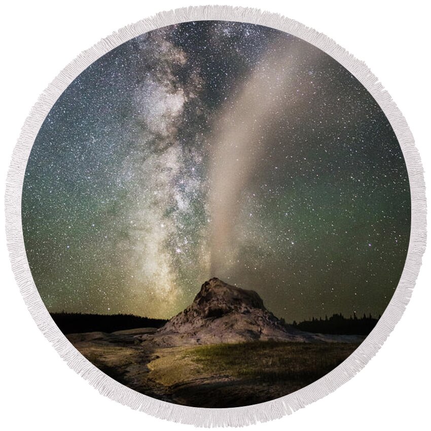 Geyser Round Beach Towel featuring the photograph Milky Way Over White Dome by Eilish Palmer