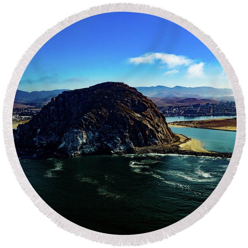 Steve Bunch Round Beach Towel featuring the photograph Morro Bay Rock in the morning by Steve Bunch