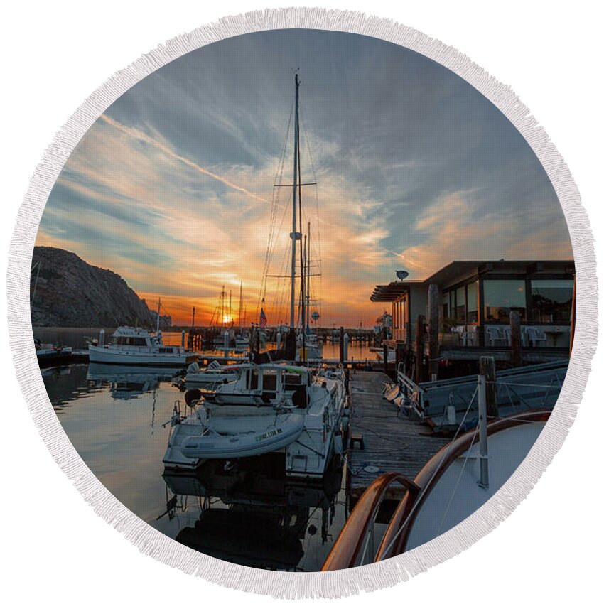 Morro Bay Round Beach Towel featuring the photograph Morro Bay Sunset by Mike Long