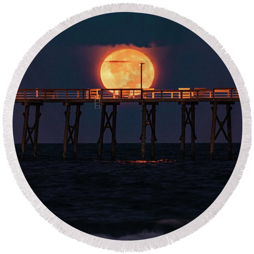 Fullmoon Round Beach Towel featuring the photograph OKI Pier Moonset by Nick Noble