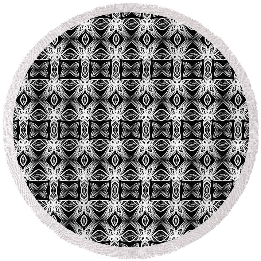 Black And White Pattern Round Beach Towel featuring the photograph Pattern in Black and White by Kaye Menner by Kaye Menner