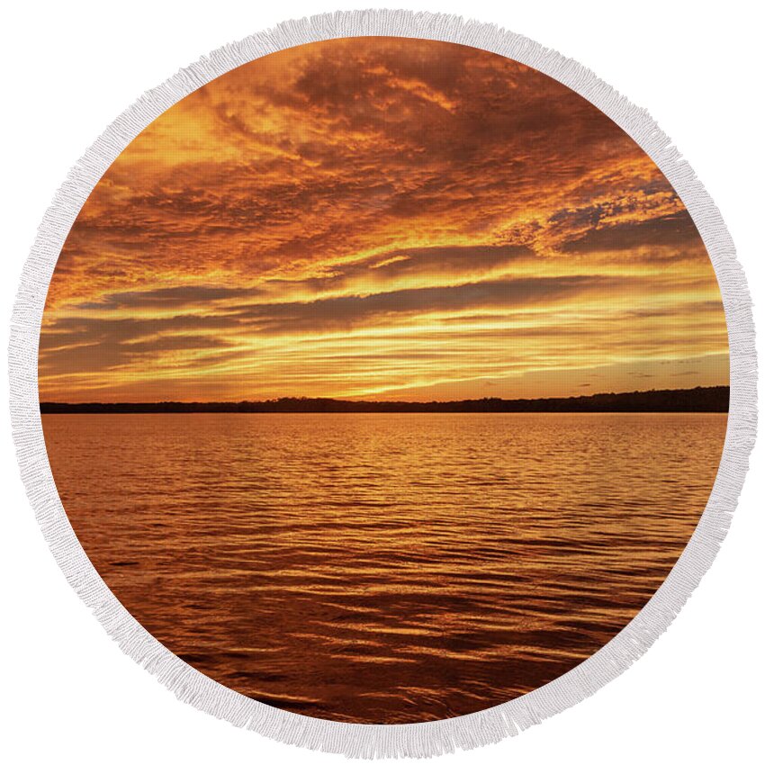 Percy Priest Lake Round Beach Towel featuring the photograph Percy Priest Lake Sunset by D K Wall
