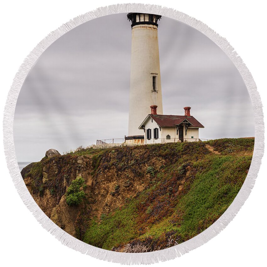Pacific Round Beach Towel featuring the photograph Pigeon Point Lighthouse IV Color by David Gordon