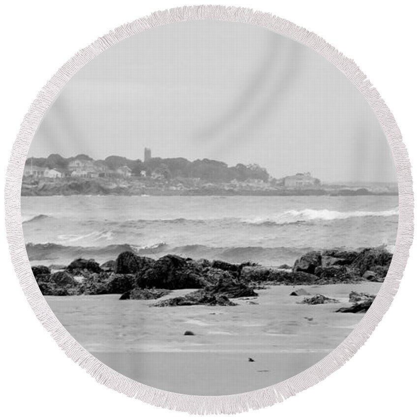 - Pirates Cove - Black And White - Rye Nh Round Beach Towel featuring the photograph - Pirates Cove - Black and White - Rye Nh by THERESA Nye