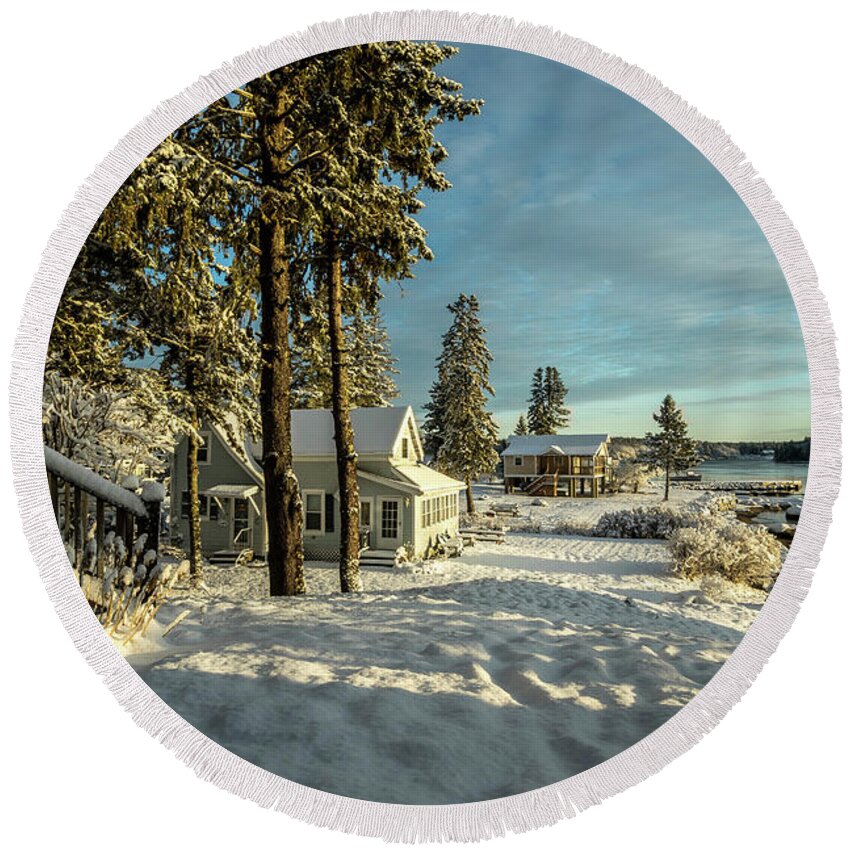 Waking Up To A Beautiful Morning A Day After A Full Day Of Snowing. Priceless! Round Beach Towel featuring the photograph Powdered Snowy Morning by George Kenhan