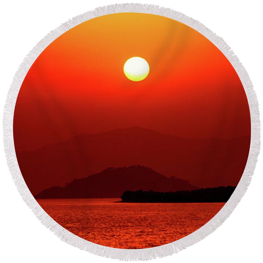 Sunset Round Beach Towel featuring the photograph Red sunset by Sun Travels