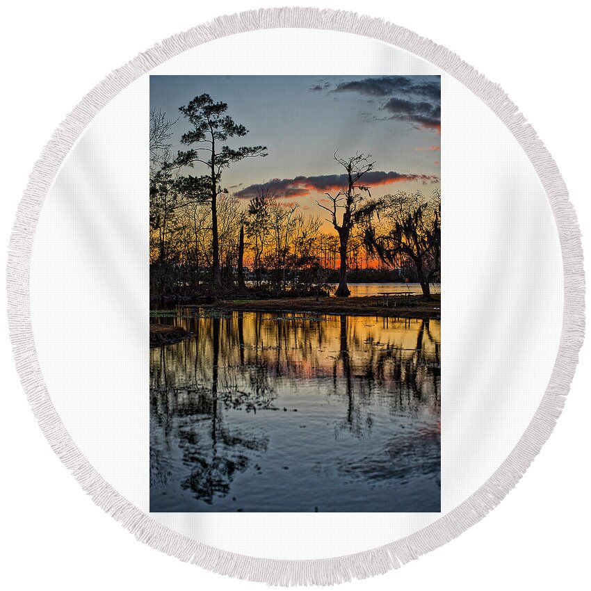 River Round Beach Towel featuring the photograph Riverside Sunset by Tom Gresham