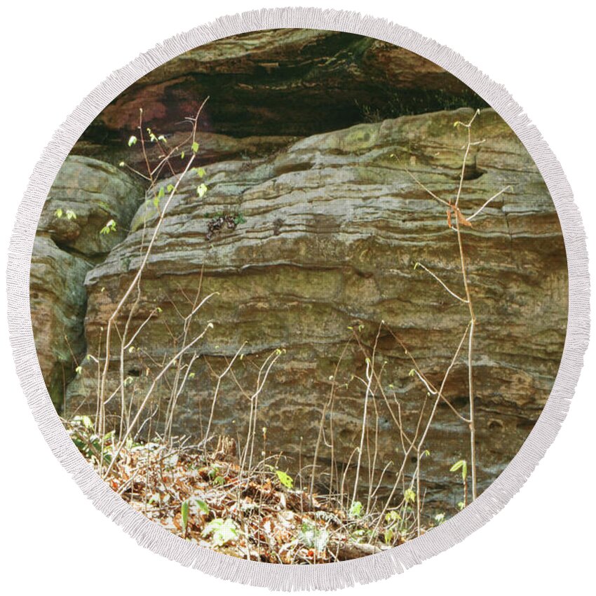 Erosion Round Beach Towel featuring the photograph Sandstone Wall by Phil Perkins