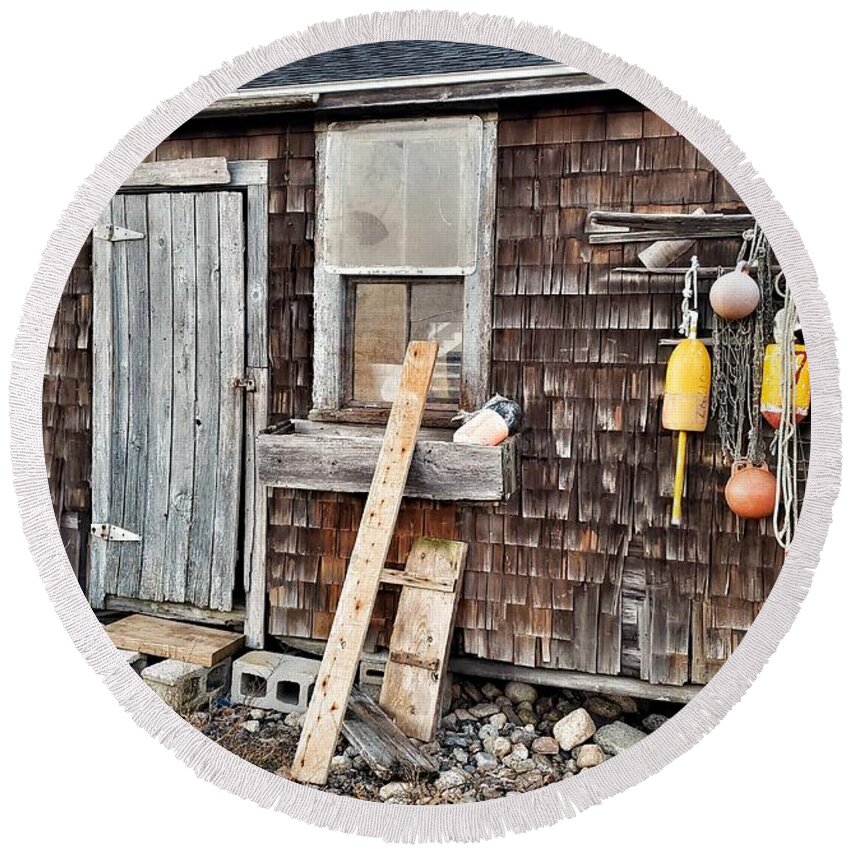 Rockport Round Beach Towel featuring the photograph Sea Shack in Rockport by Mary Capriole