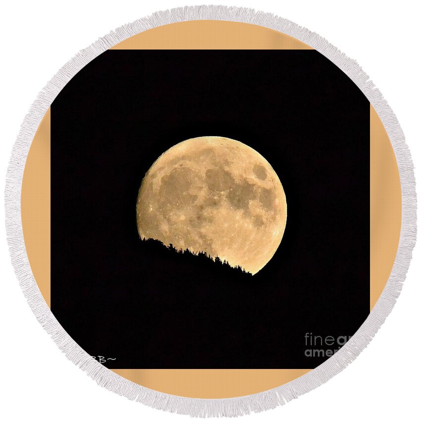 Moon Round Beach Towel featuring the photograph September Moonrise by Dorrene BrownButterfield