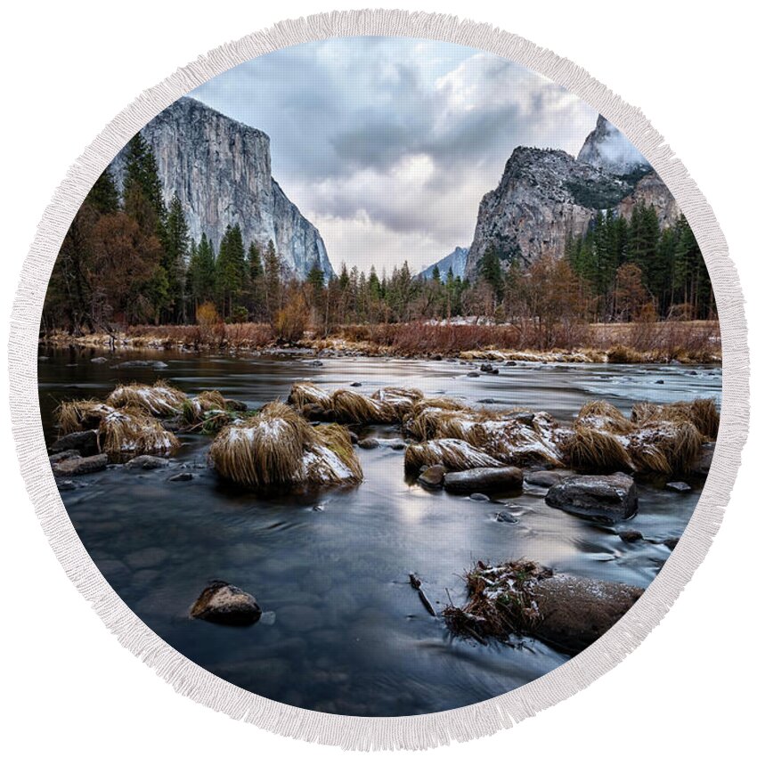 Valley Round Beach Towel featuring the photograph Serene Scene at Valley View by David Soldano