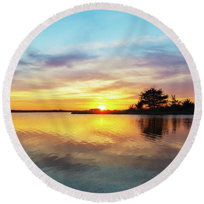 Sunset Round Beach Towel featuring the photograph Sinepuxent Basy Sunset by Michael Ver Sprill