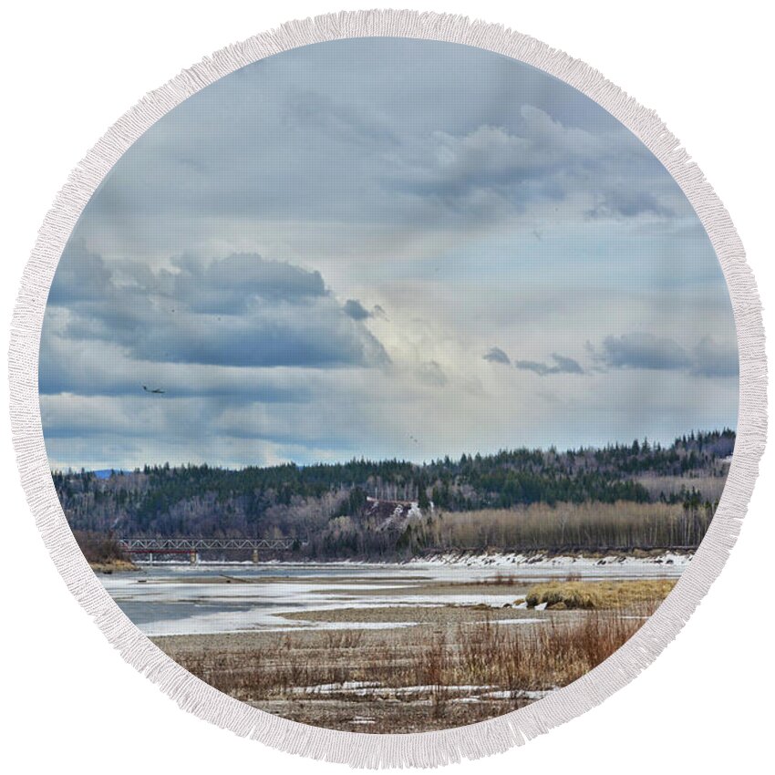 Airplane Round Beach Towel featuring the photograph Smooth Landing by Vivian Martin