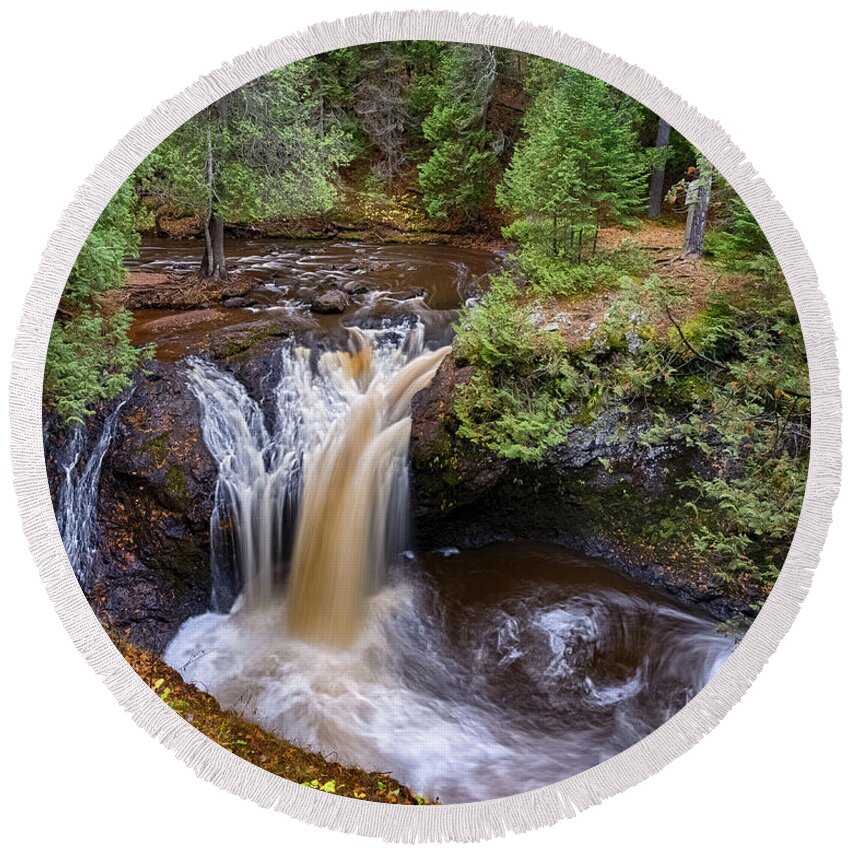 Waterfall Round Beach Towel featuring the photograph Snake Pit Falls by Brad Bellisle