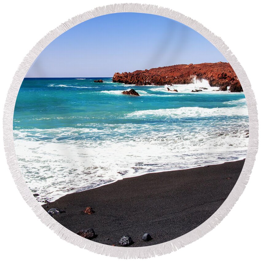 Canary Round Beach Towel featuring the photograph Soaked In Black by Iryna Goodall