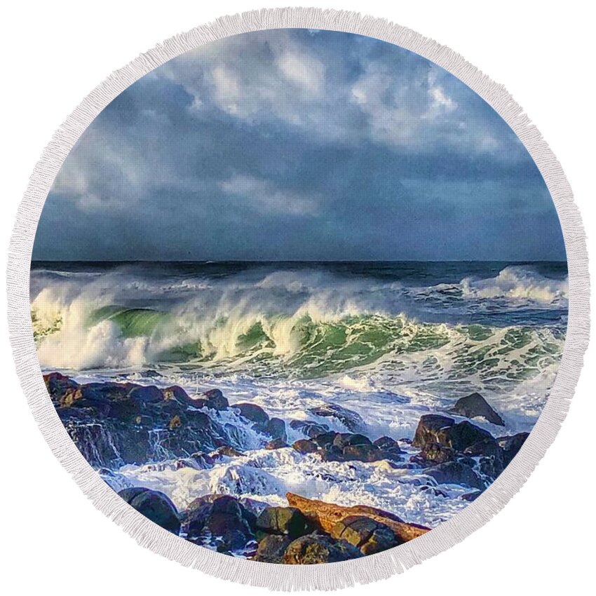 Winter Round Beach Towel featuring the photograph Sunbreak Waves by Jeanette French