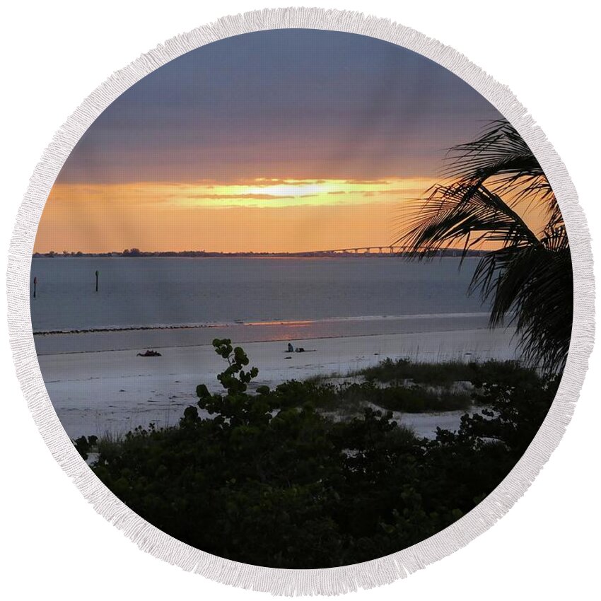 Beach Round Beach Towel featuring the photograph Sunset at the Beach by Karen Stansberry