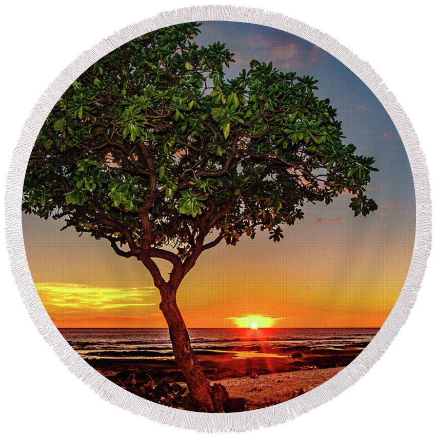 Hawaii Round Beach Towel featuring the photograph Sunset Tree by John Bauer