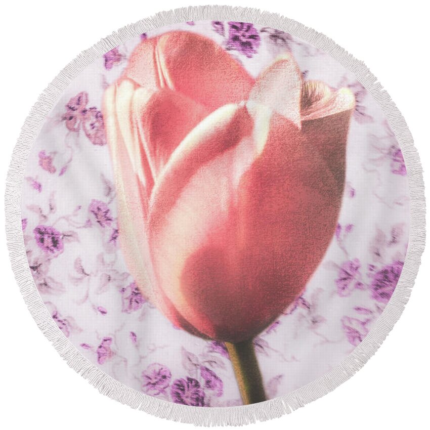 Flowers Round Beach Towel featuring the photograph Tulip Contrasted by Michael Arend