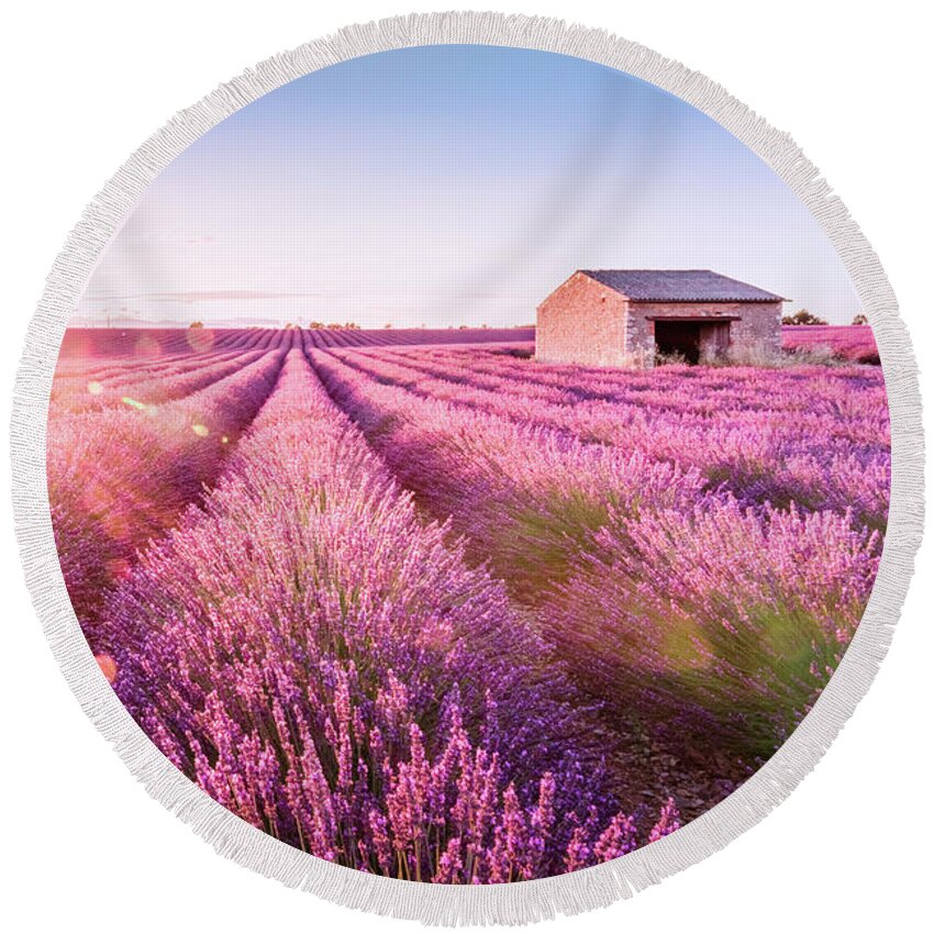 Provence Round Beach Towel featuring the photograph Valensole en Provence by Francesco Riccardo Iacomino