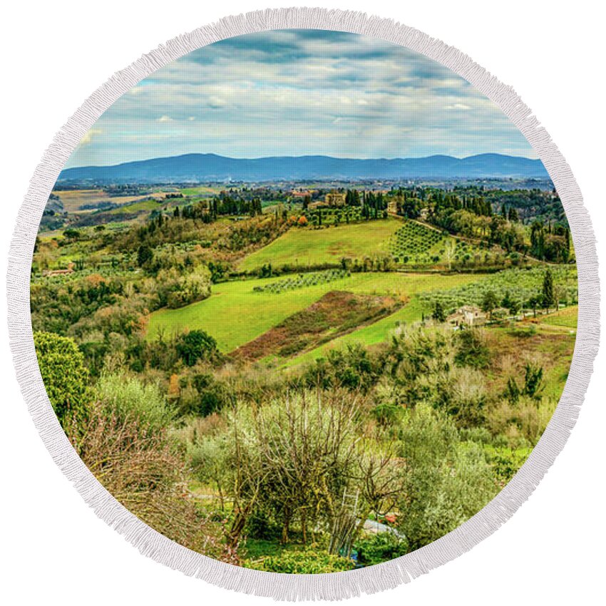 Tuscany Round Beach Towel featuring the photograph Verdant Tuscan Springtime by Marcy Wielfaert
