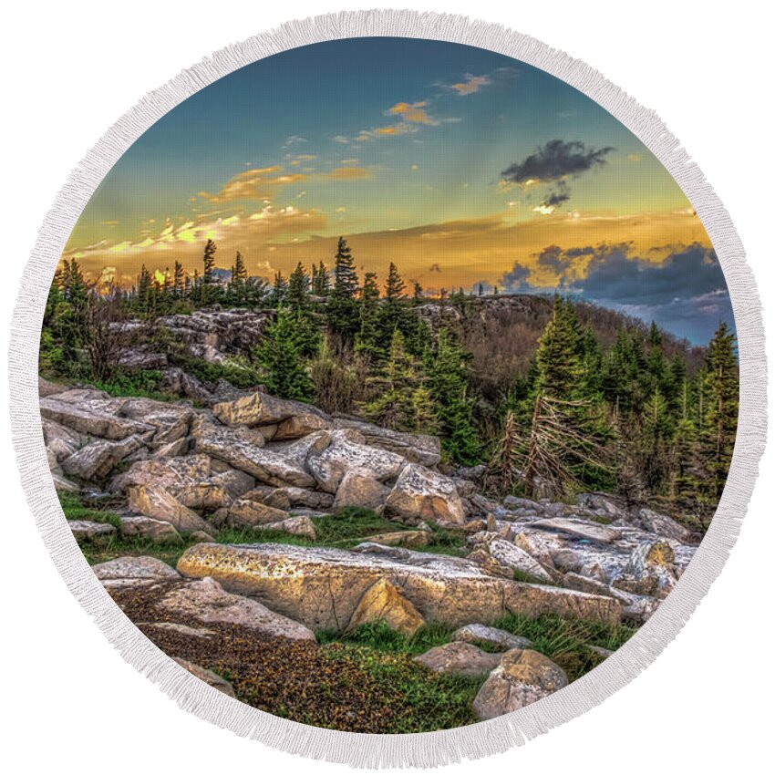 Landscapes Round Beach Towel featuring the photograph View from Dolly Sods 4714 by Donald Brown