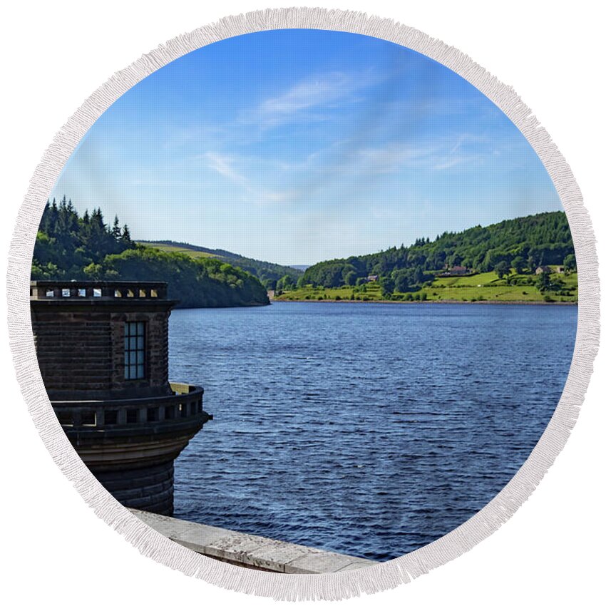 Autumn Round Beach Towel featuring the photograph View of Ladybower by Scott Lyons