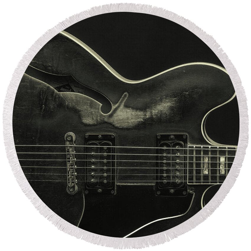 Music-instruments Round Beach Towel featuring the photograph Wall Art Gibson Guitar Picture Outline 1744.010 by M K Miller