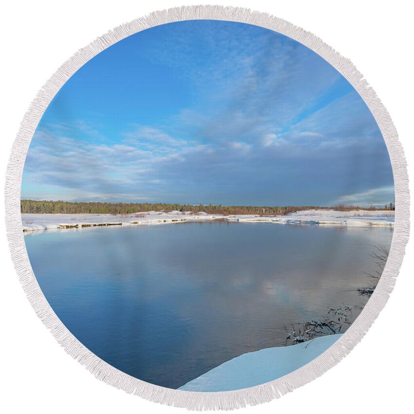 Grand Marais Mi Round Beach Towel featuring the photograph Winter on the Sucker River by Gary McCormick