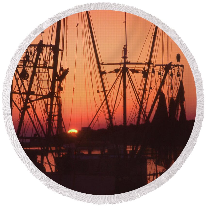 Sunset Round Beach Towel featuring the photograph Winter Sunset through the Rigging by Jerry Griffin