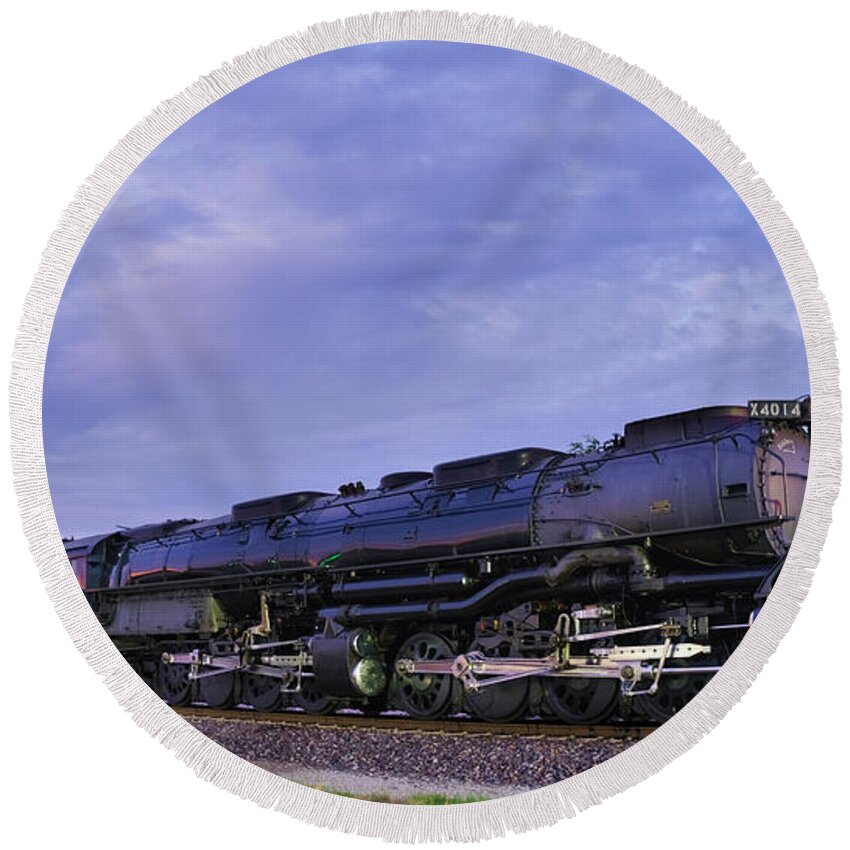 Big Boy #4014 Steam Locomotive Round Beach Towel featuring the photograph Big Boy #4014 Steam Locomotive by Robert Bellomy