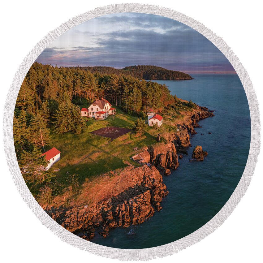 Lighthouse Round Beach Towel featuring the photograph Burrows Island Sunset 2 by Michael Rauwolf