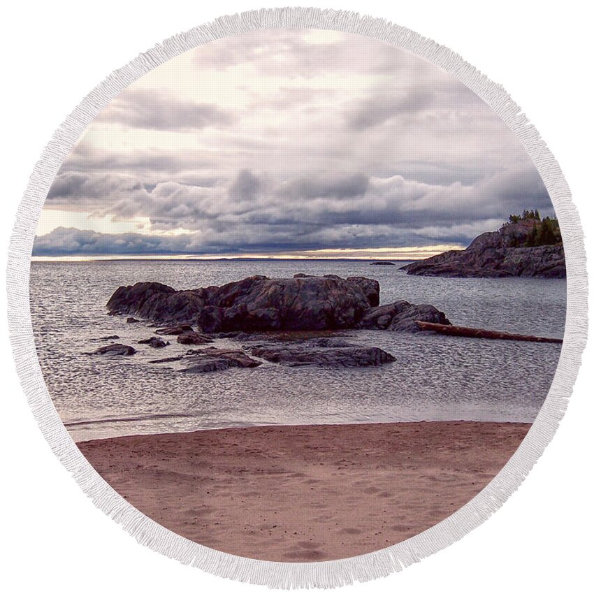 Marquette Round Beach Towel featuring the photograph Lake Superior Islands #1 by Phil Perkins