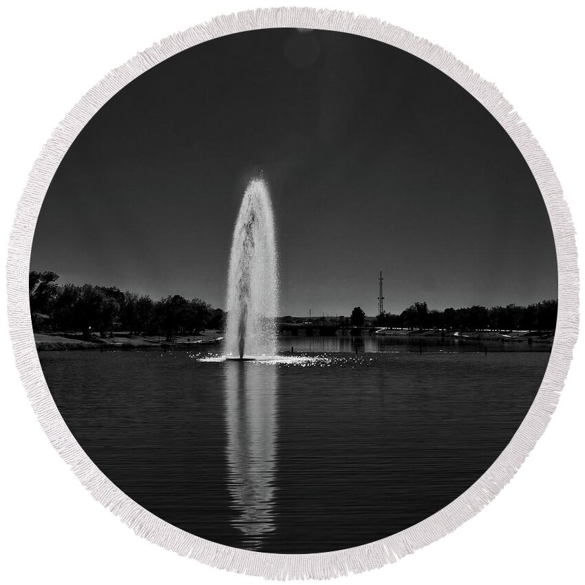 Fountain Round Beach Towel featuring the photograph Pecos Reflection #1 by George Taylor