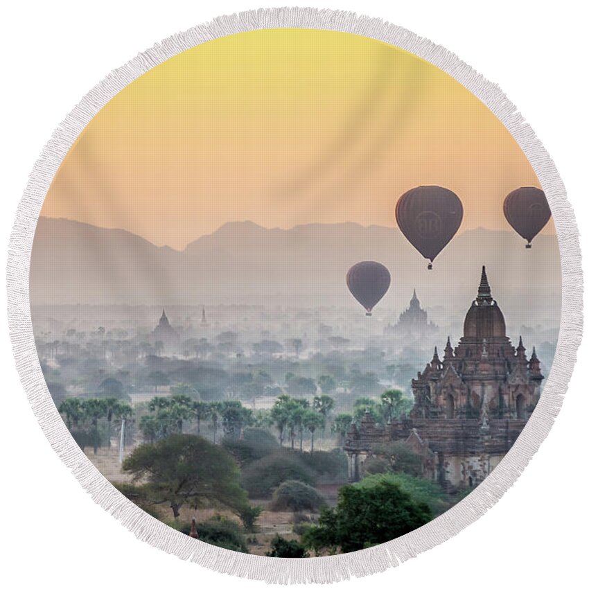 Sunrise Round Beach Towel featuring the photograph Sunrise at Bagan by Arj Munoz