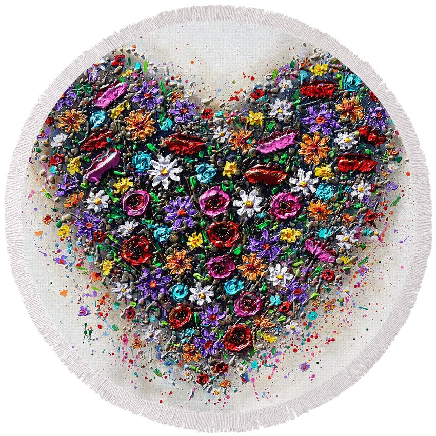 Heart Round Beach Towel featuring the painting The colours of Love #1 by Amanda Dagg