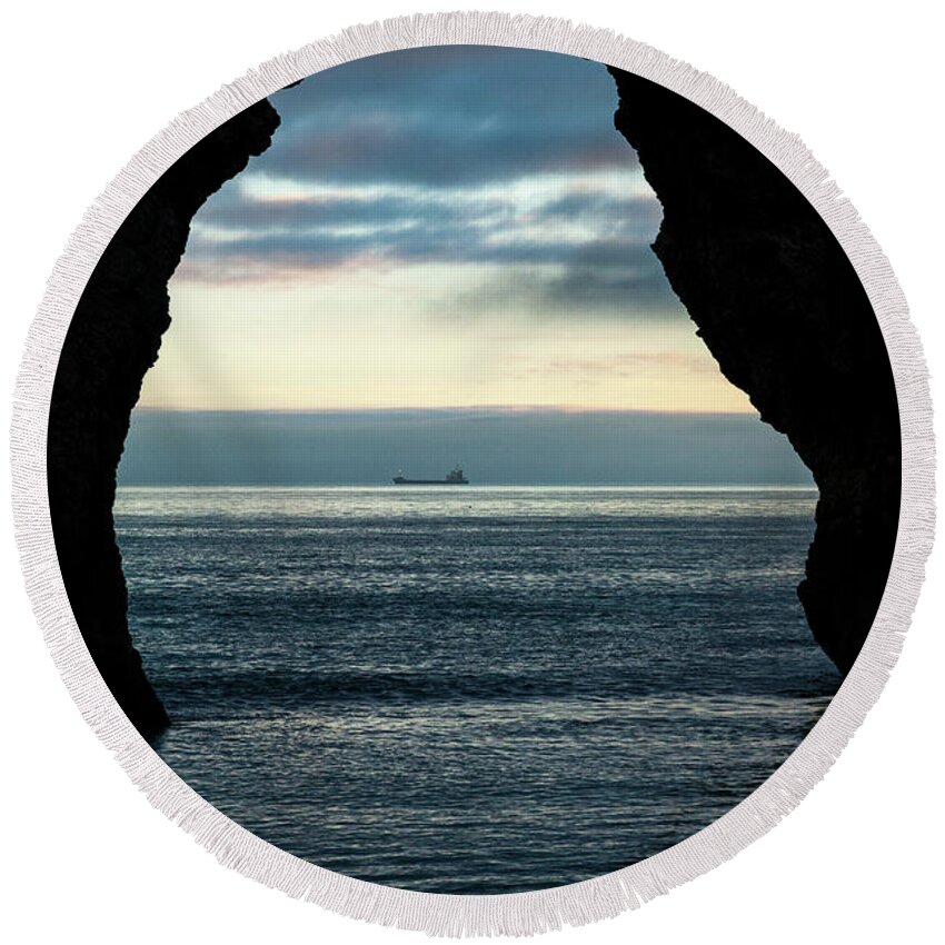 Durdle Round Beach Towel featuring the photograph Through the archway #1 by Ian Middleton