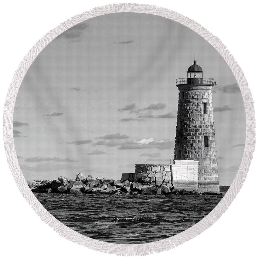 Black And White Round Beach Towel featuring the digital art Whaleback Lighthouse - Kittery, Maine by Deb Bryce