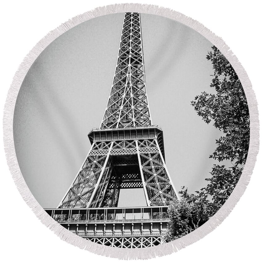 France Round Beach Towel featuring the photograph Eiffel Tower in Black and White by Jim Feldman