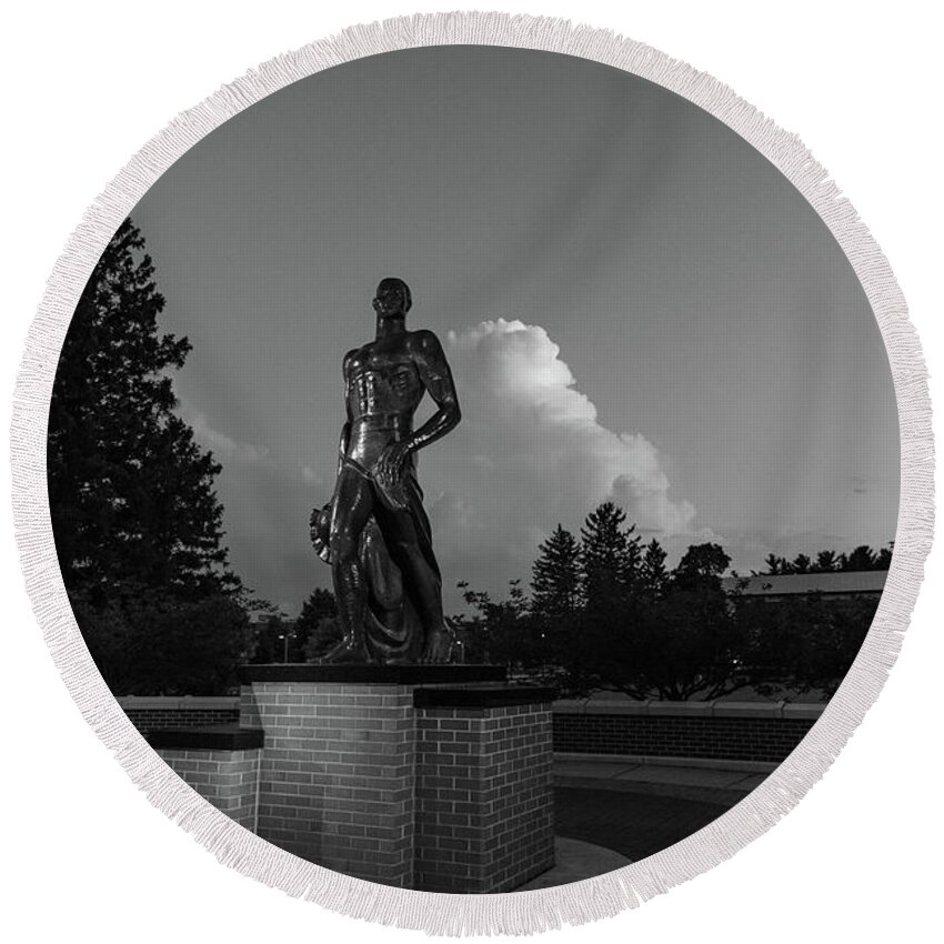 Spartan Staue Night Round Beach Towel featuring the photograph Spartan statue at night on the campus of Michigan State University in East Lansing Michigan #27 by Eldon McGraw