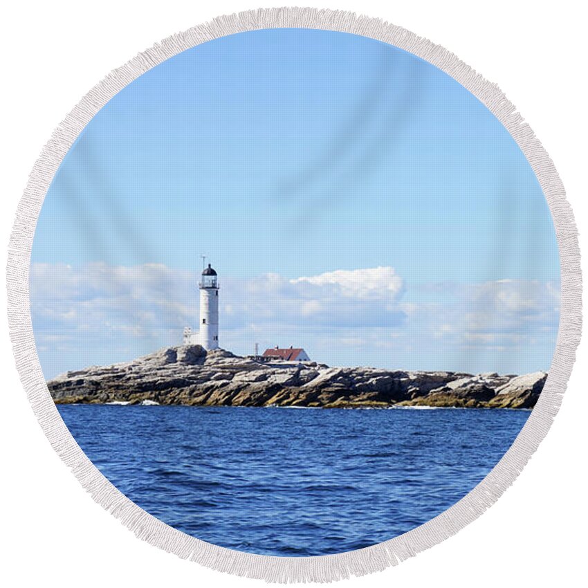 White Island Lighthouse Round Beach Towel featuring the photograph White Island Lighthouse #4 by Deb Bryce