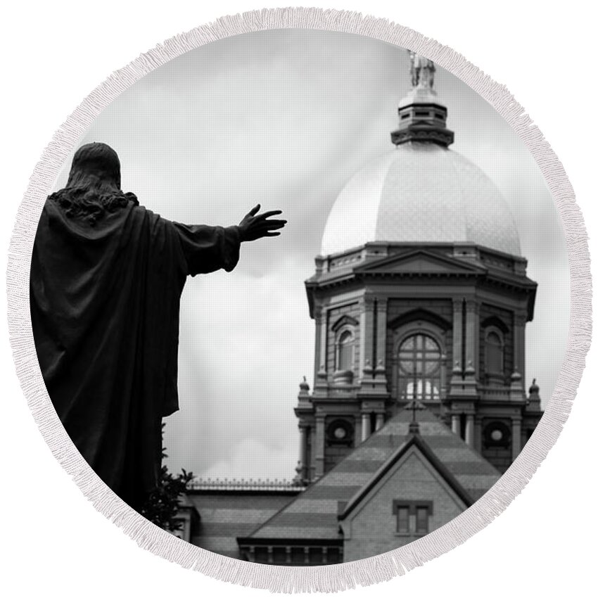 University Of Notre Dame Round Beach Towel featuring the photograph University of Notre Dame Golden Dome in black and white #5 by Eldon McGraw