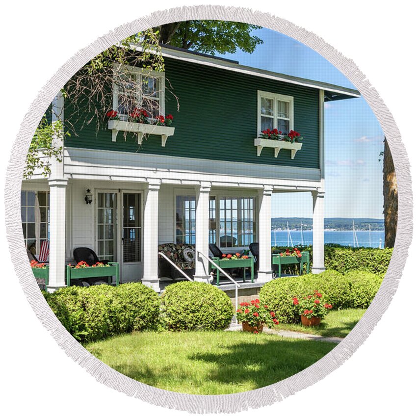Bay View Round Beach Towel featuring the photograph A Cottage on the Bay by Robert Carter