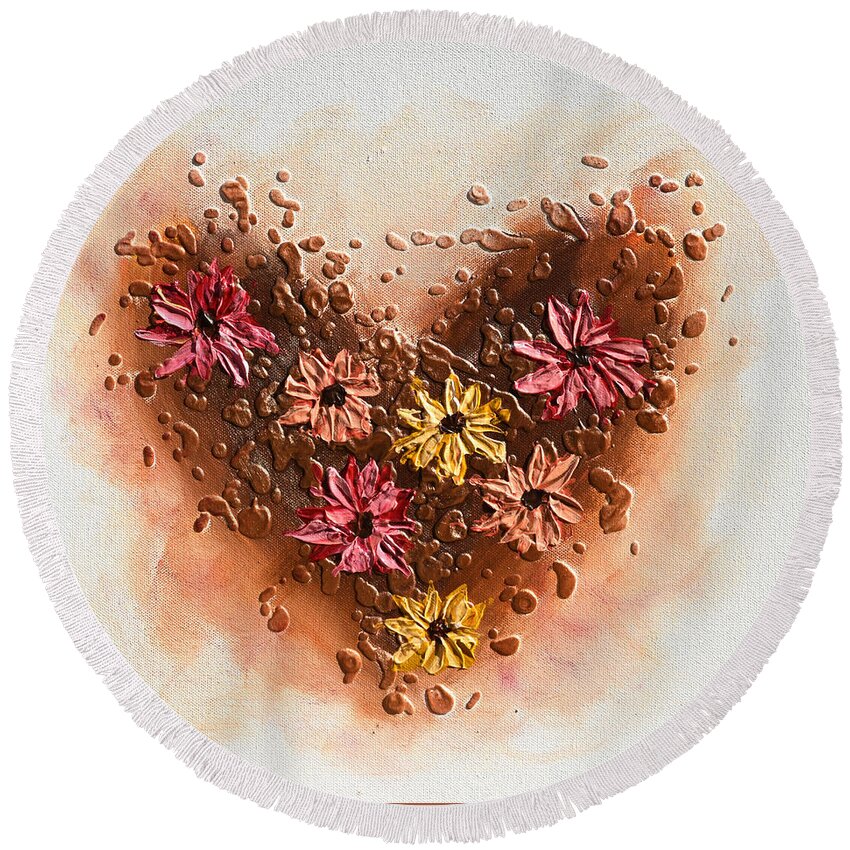 Heart Round Beach Towel featuring the painting A floral Heart by Amanda Dagg