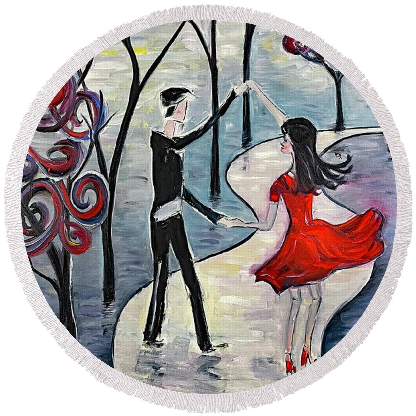 Romantic Couple Round Beach Towel featuring the painting Dancing in the Moonlight by Roxy Rich