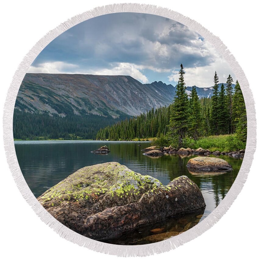 Long Lake Round Beach Towel featuring the photograph Alpine Beauty by Michael Smith