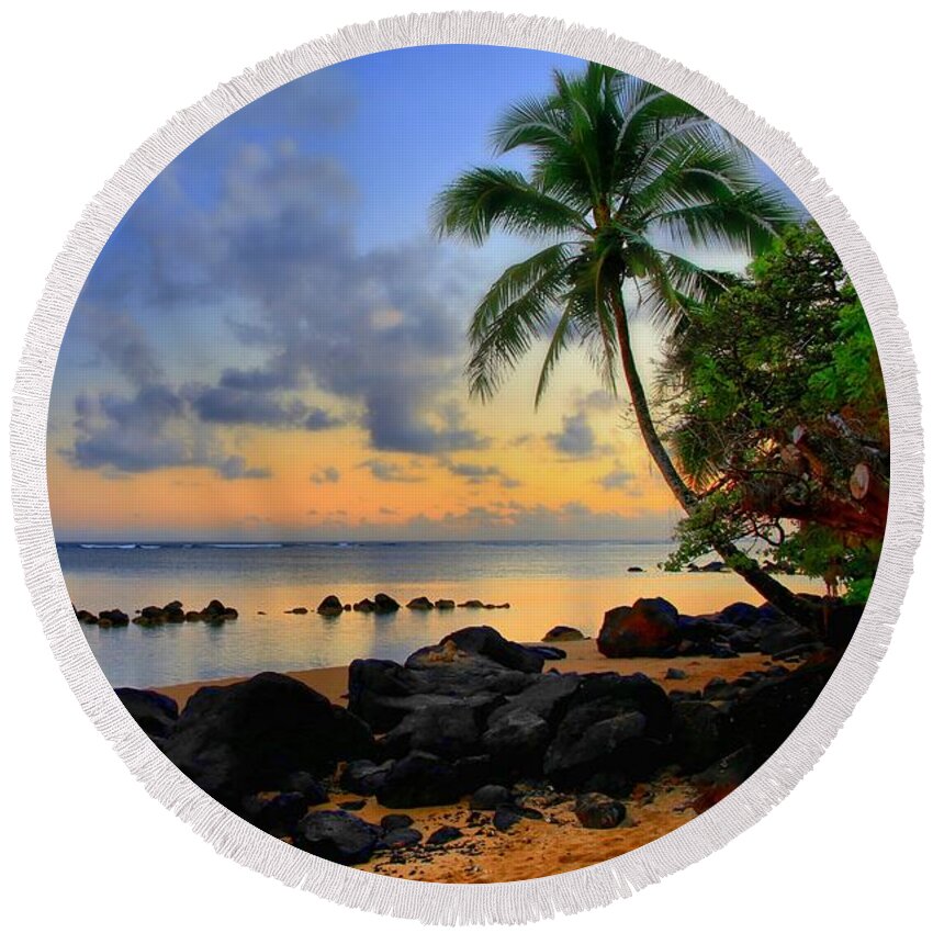 Hawaii Round Beach Towel featuring the photograph Anini Beach Honu by DJ Florek